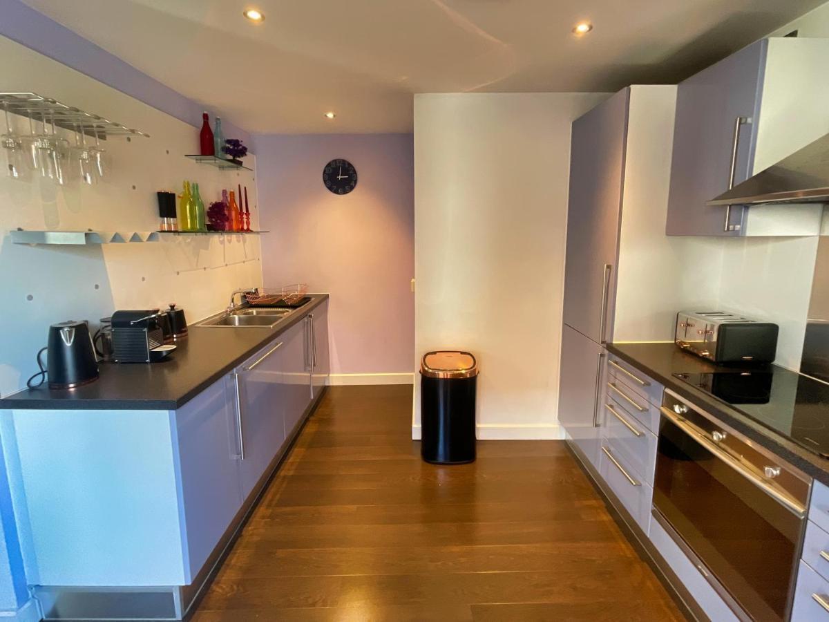 Historic Clock Tower Apartment With Rooftop Terrace And Free Secure Parking Sheffield Exteriör bild