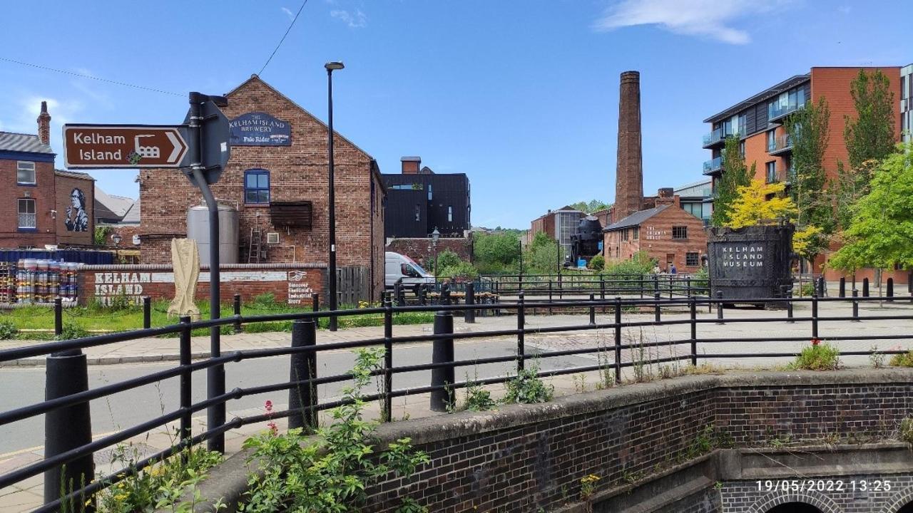 Historic Clock Tower Apartment With Rooftop Terrace And Free Secure Parking Sheffield Exteriör bild